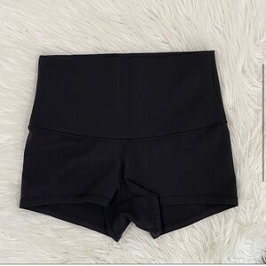 Lululemon high waisted boogie shorts black size 6